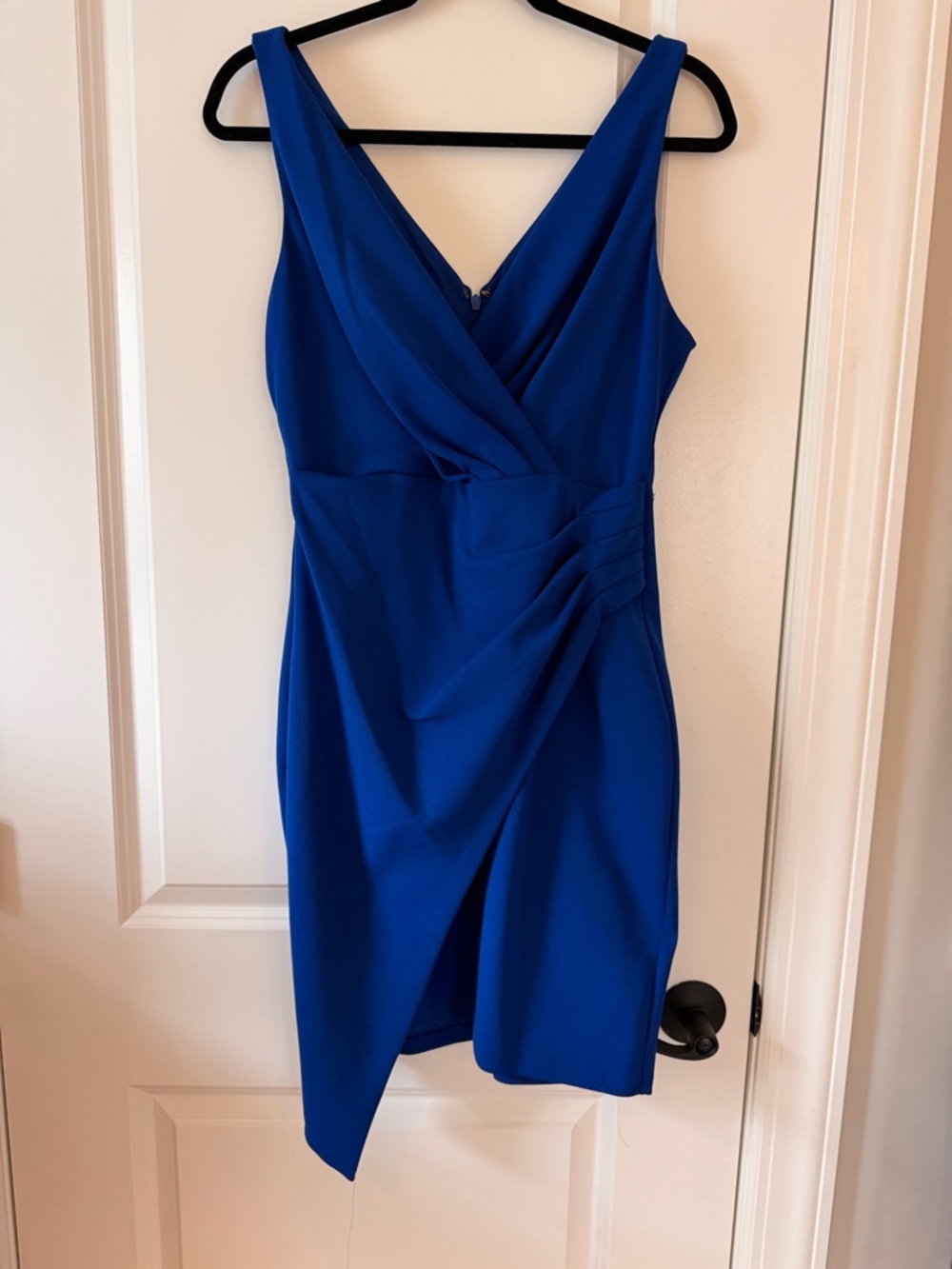 GUESS V-Neck Asymmetrical Dress